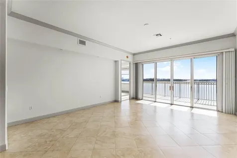 8761 The Esplanade Orlando FL 32836
