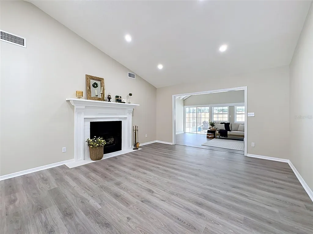 609 Breezeway Court Brandon FL 33511
