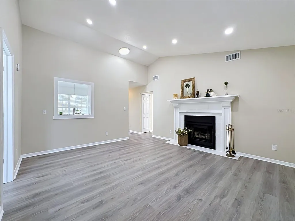 609 Breezeway Court Brandon FL 33511
