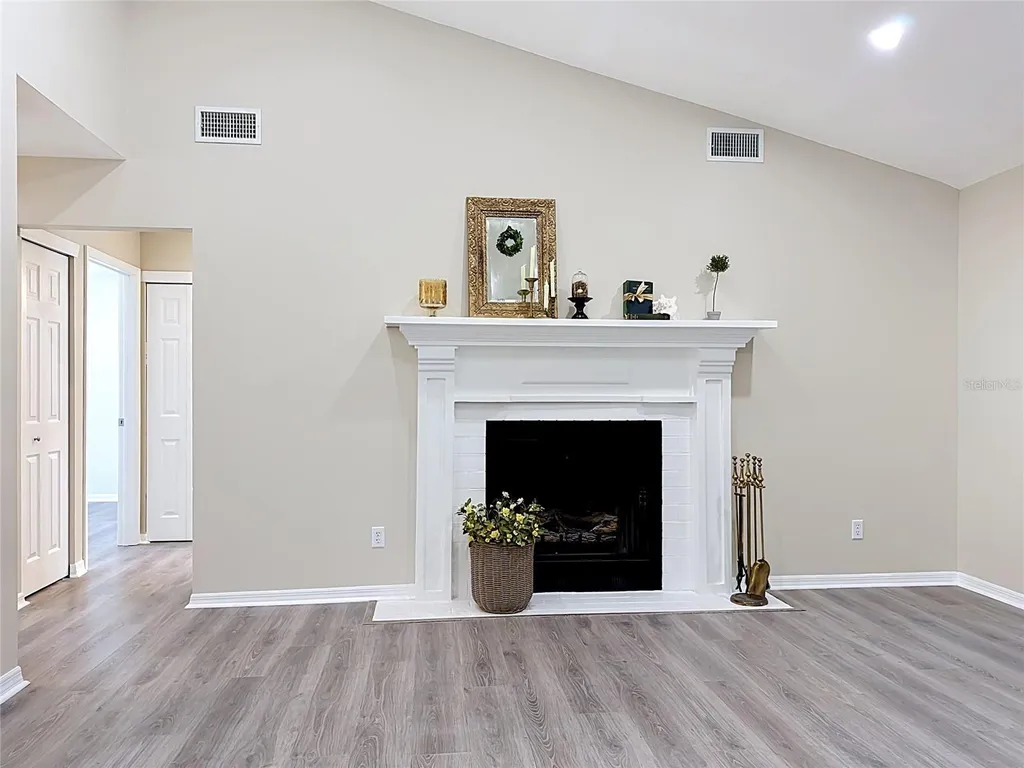 609 Breezeway Court Brandon FL 33511