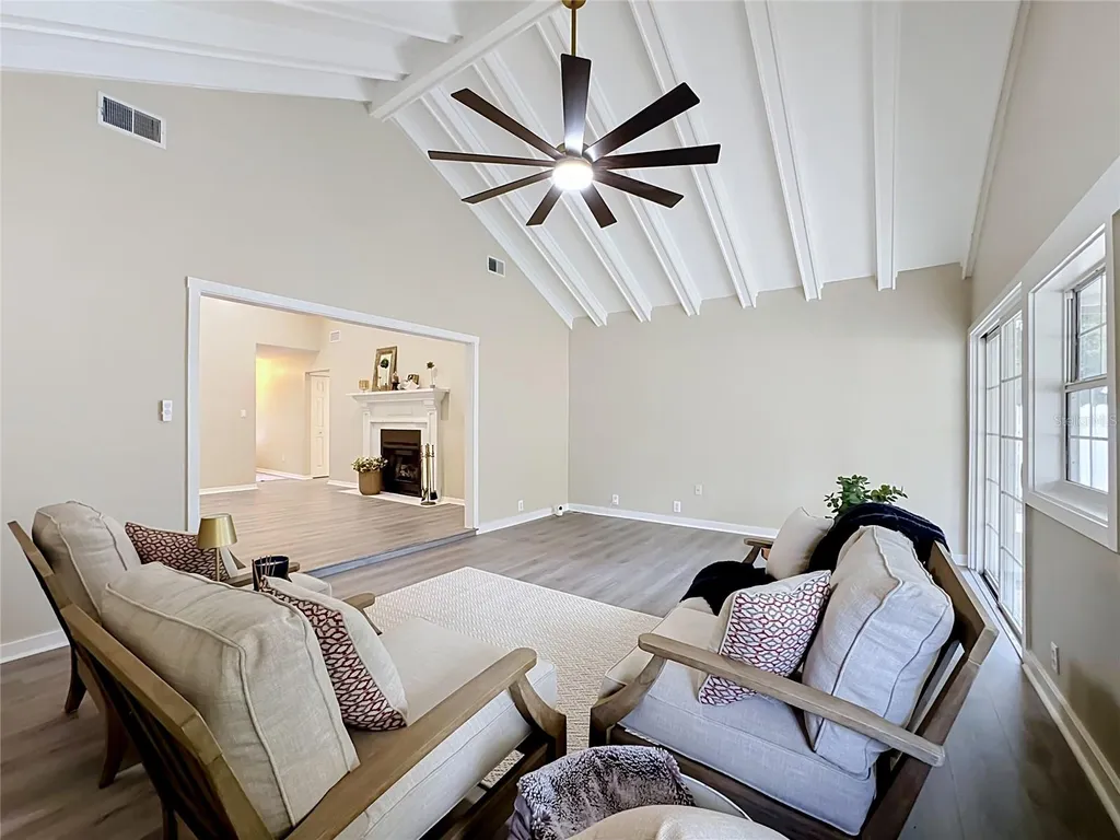609 Breezeway Court Brandon FL 33511