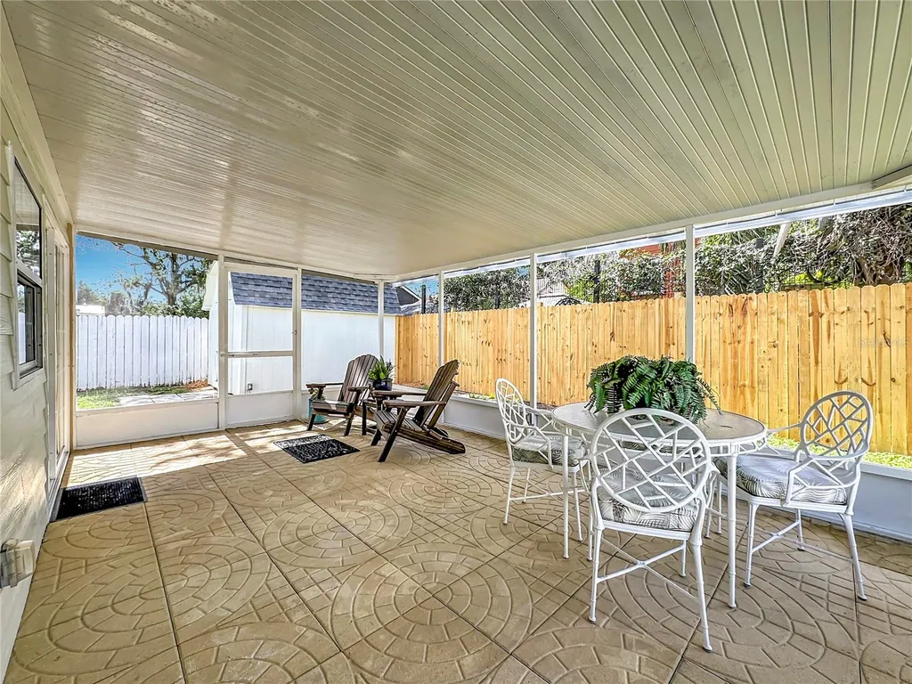 609 Breezeway Court Brandon FL 33511
