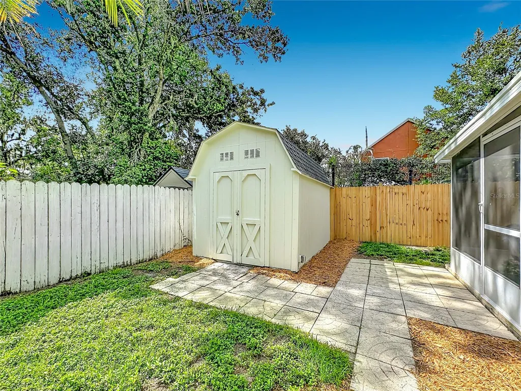 609 Breezeway Court Brandon FL 33511