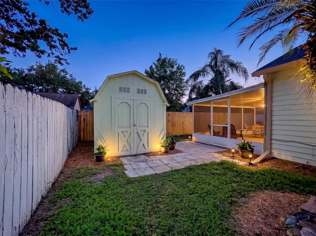609 Breezeway Court Brandon FL 33511