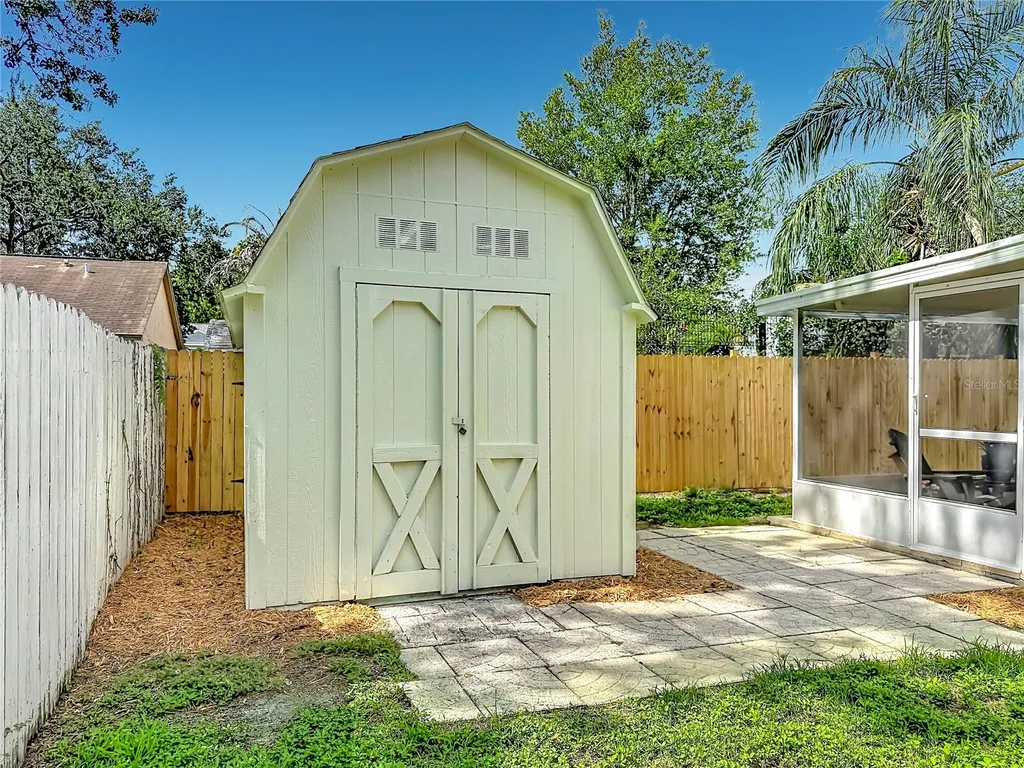 609 Breezeway Court Brandon FL 33511