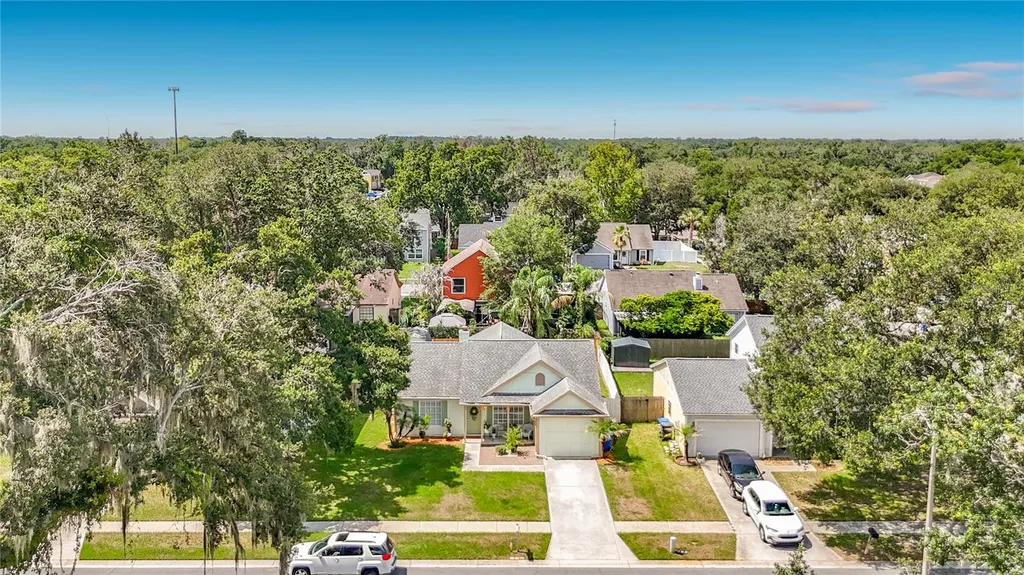 609 Breezeway Court Brandon FL 33511