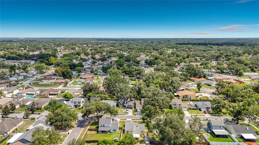 609 Breezeway Court Brandon FL 33511