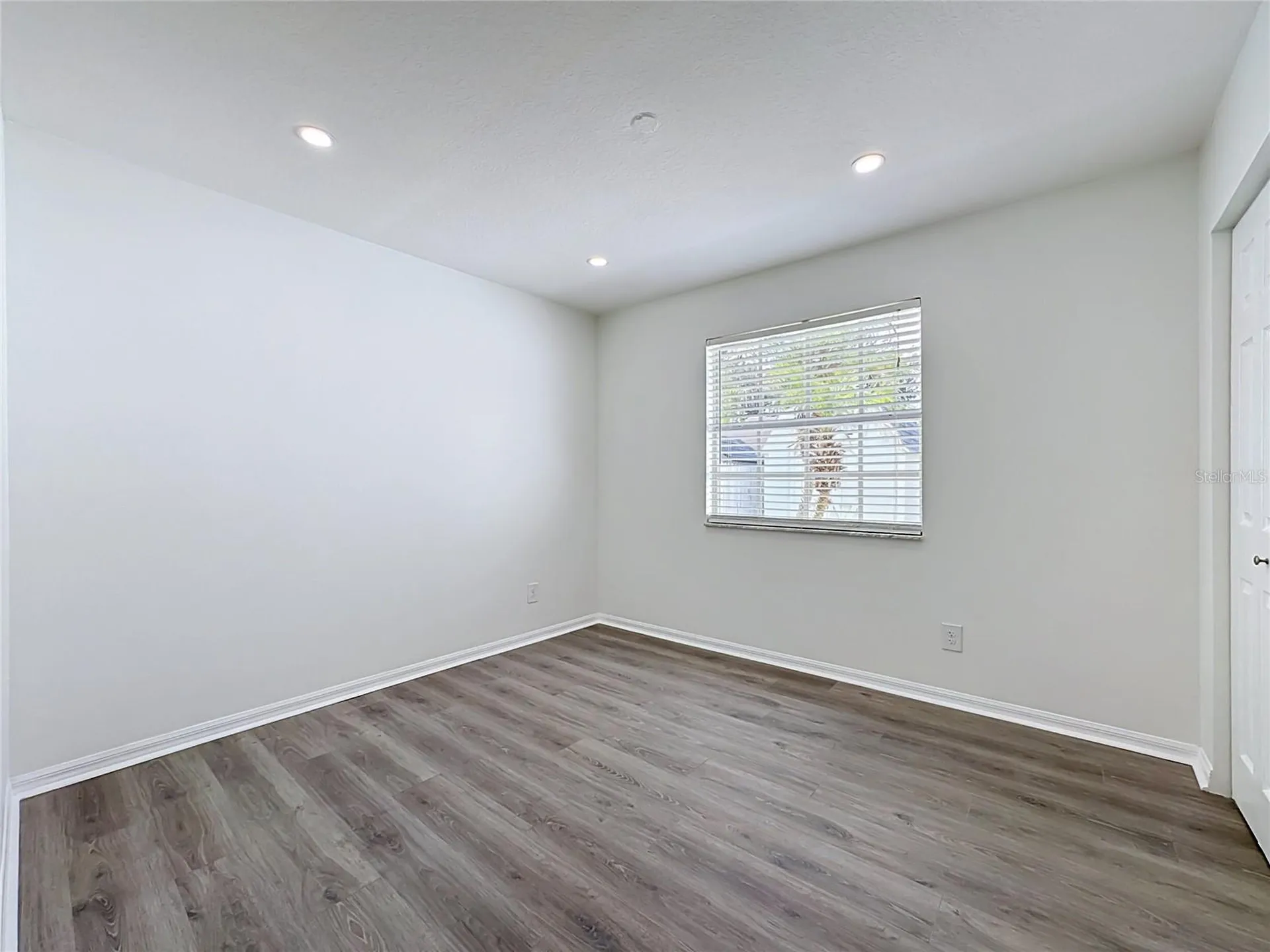 609 Breezeway Court Brandon FL 33511