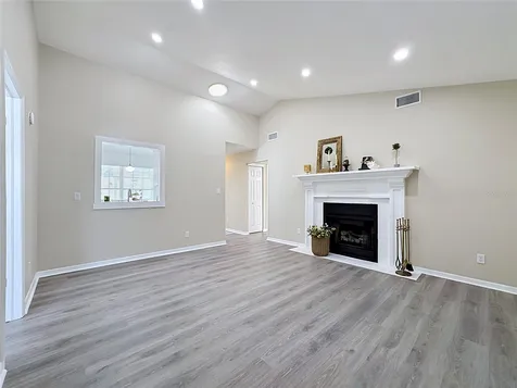 609 Breezeway Court Brandon FL 33511