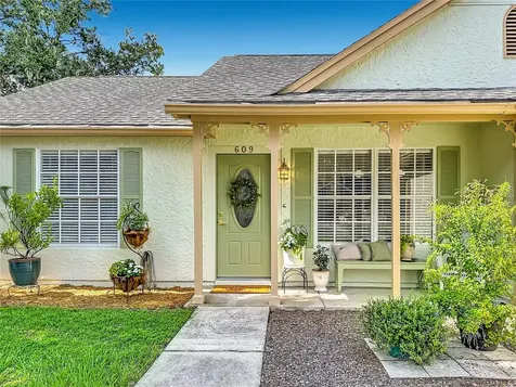 609 Breezeway Court Brandon FL 33511