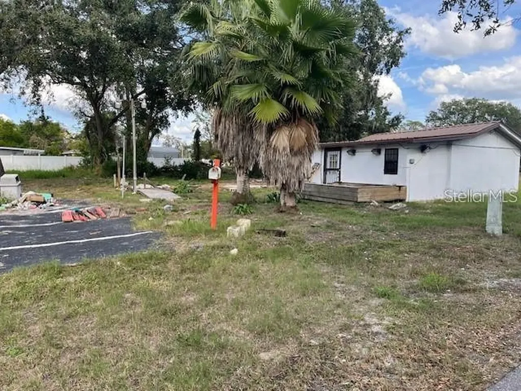 7502 N 40th Street Tampa FL 33604
