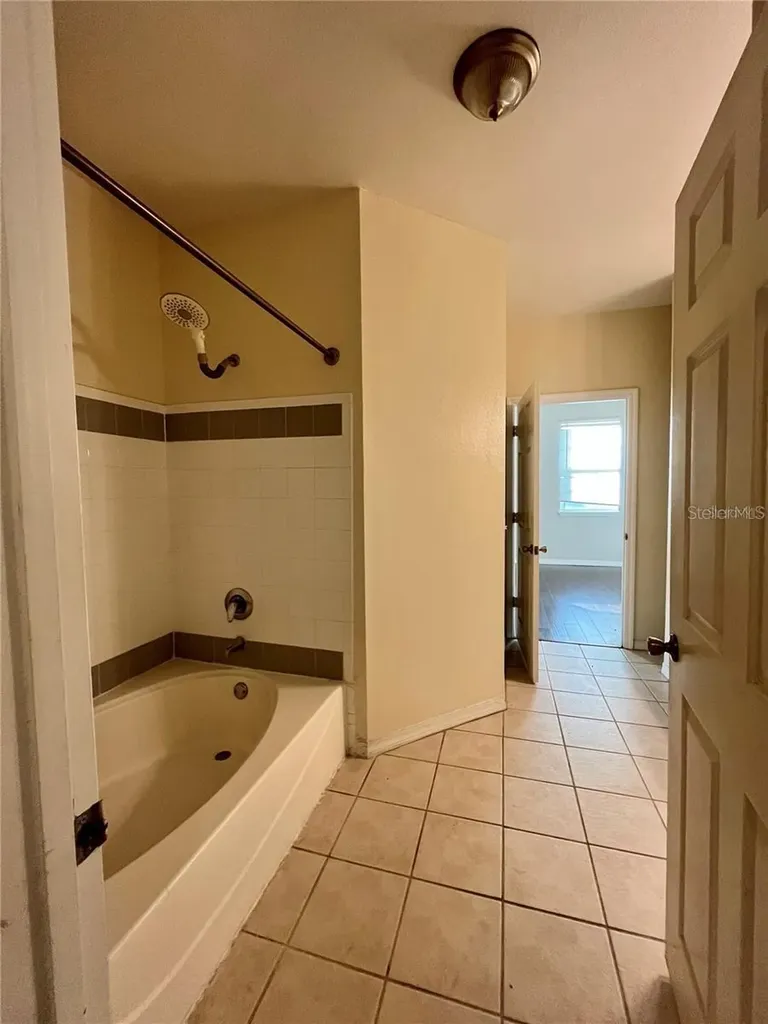 6412 Queens Borough Avenue Orlando FL 32835