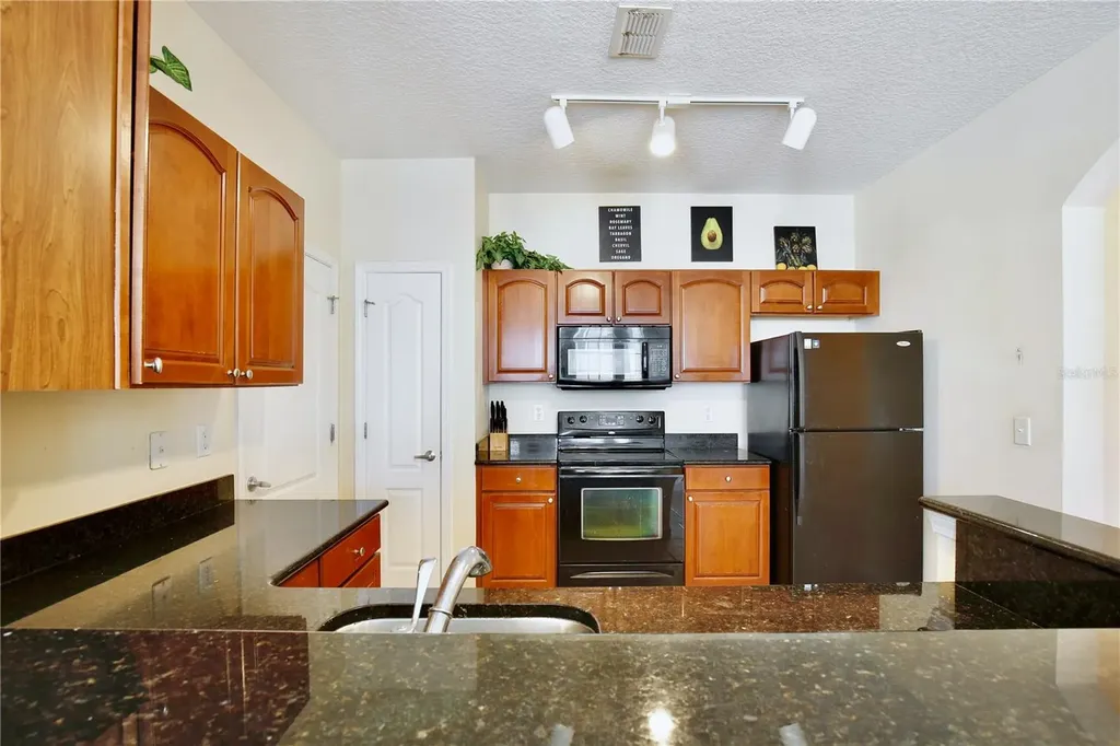 5255 Cane Island Loop Kissimmee FL 34746
