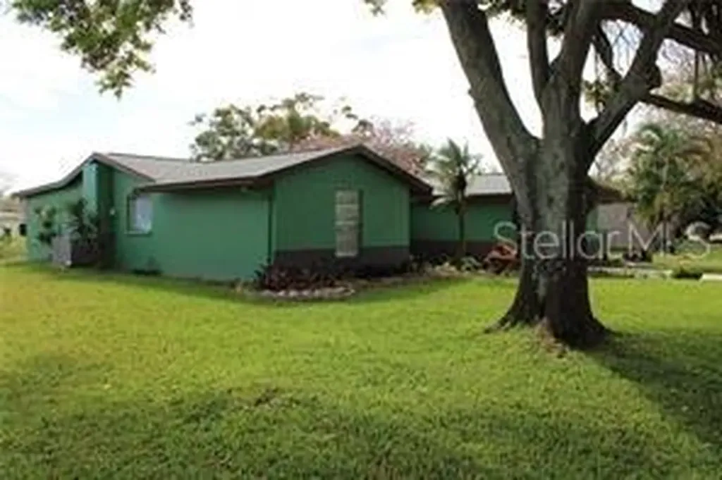 3601 62nd Street W Bradenton FL 34209