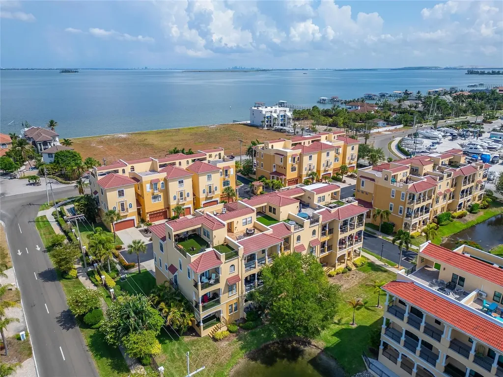 6407 Mayra Shores Lane Apollo Beach FL 33572