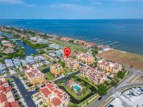 6407 Mayra Shores Lane Apollo Beach FL 33572