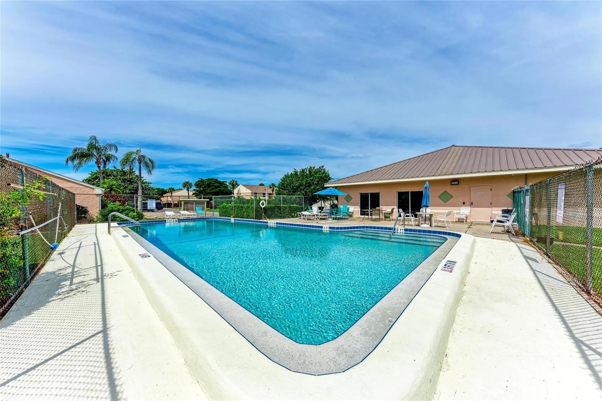 5962 7th Ave W Bradenton FL 34209