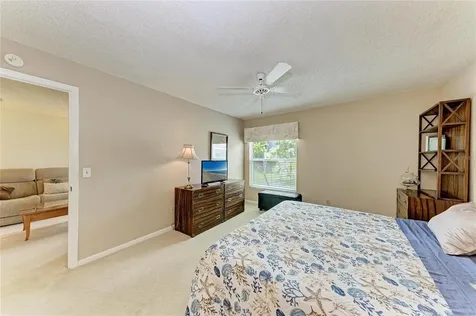 5962 7th Ave W Bradenton FL 34209