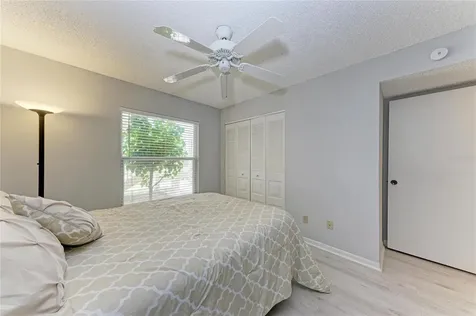 5962 7th Ave W Bradenton FL 34209