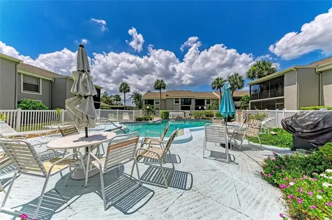 5962 7th Ave W Bradenton FL 34209