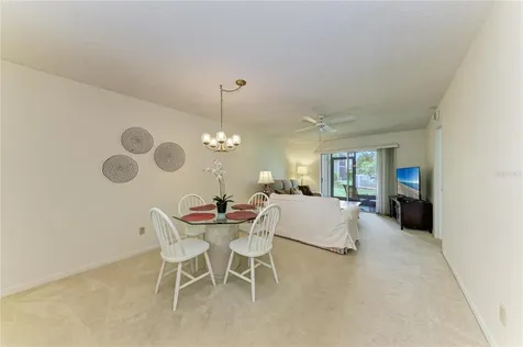 5962 7th Ave W Bradenton FL 34209
