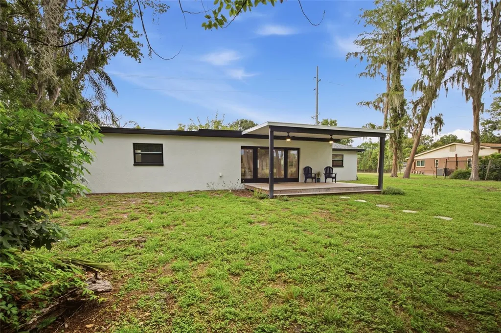 730 Crystal Lake Road Lutz FL 33548