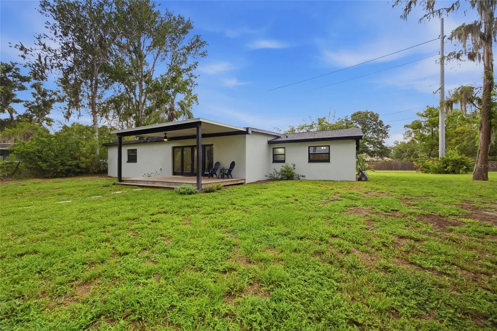 730 Crystal Lake Road Lutz FL 33548
