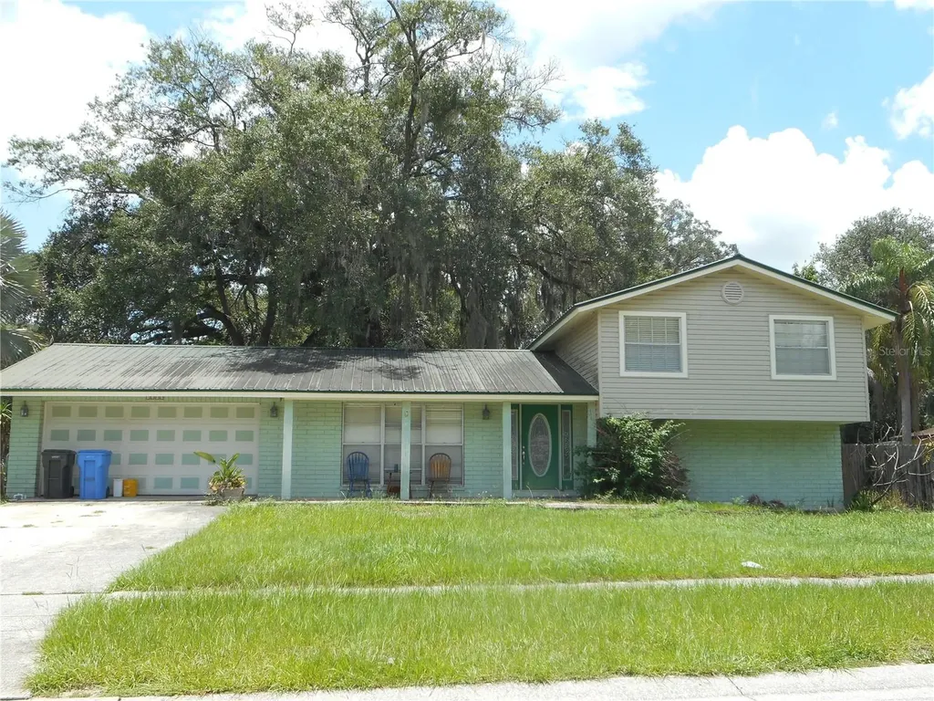 1203 Lake Valrico Lane Valrico FL 33594