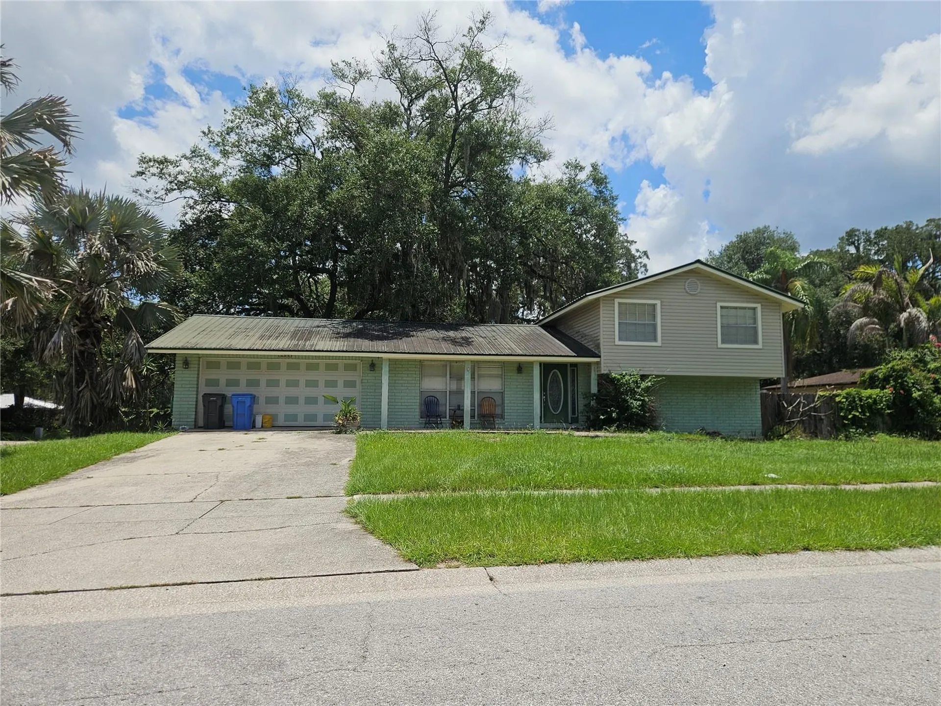 1203 Lake Valrico Lane Valrico FL 33594