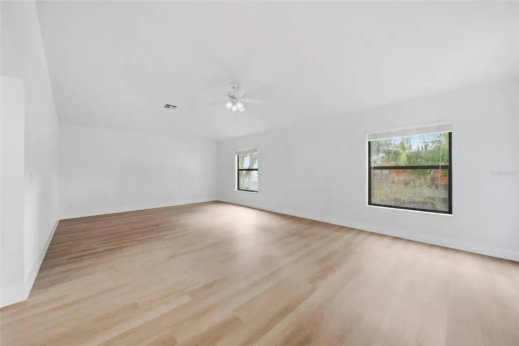 1908 Abbey Ridge Drive Dover FL 33527