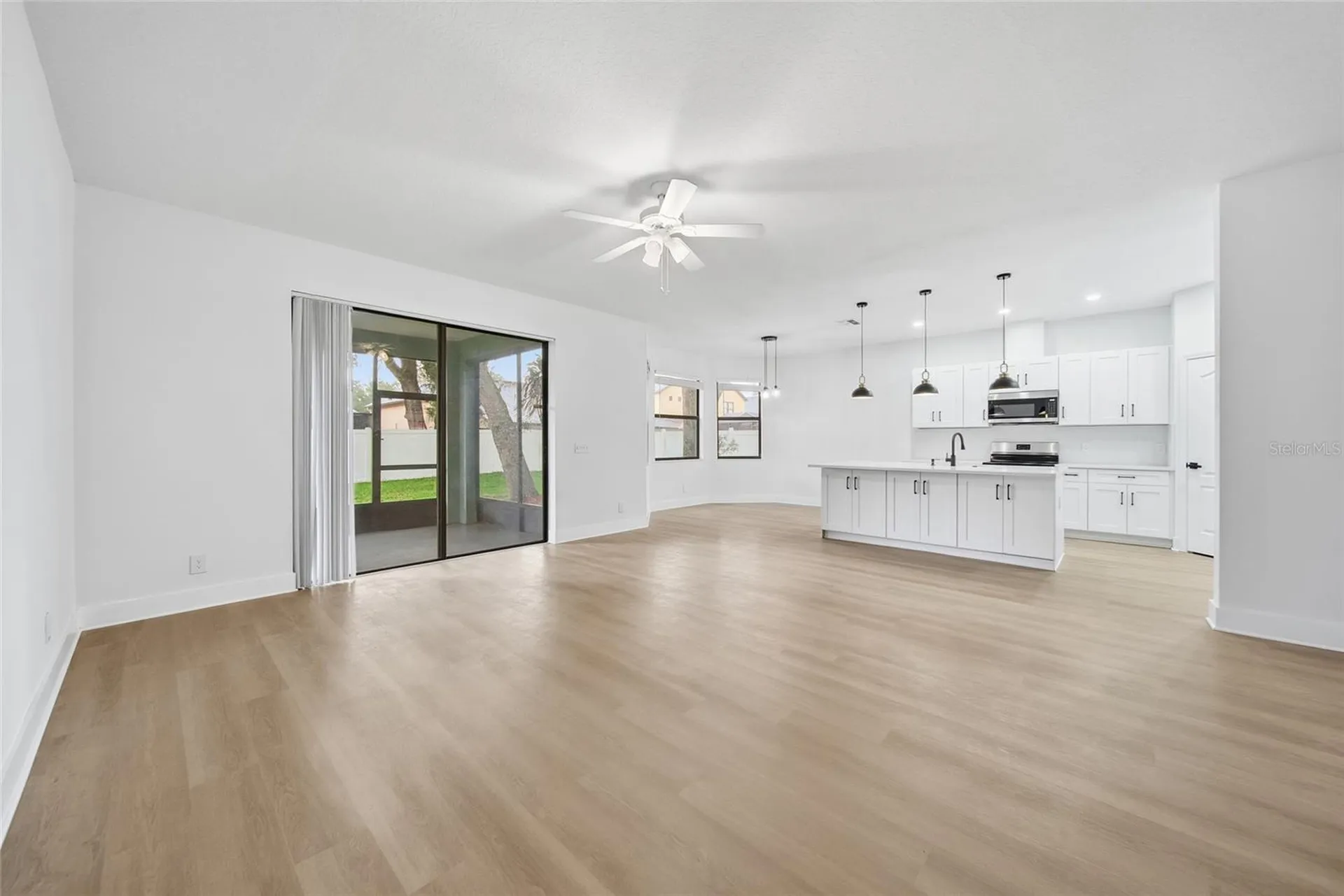 1908 Abbey Ridge Drive Dover FL 33527