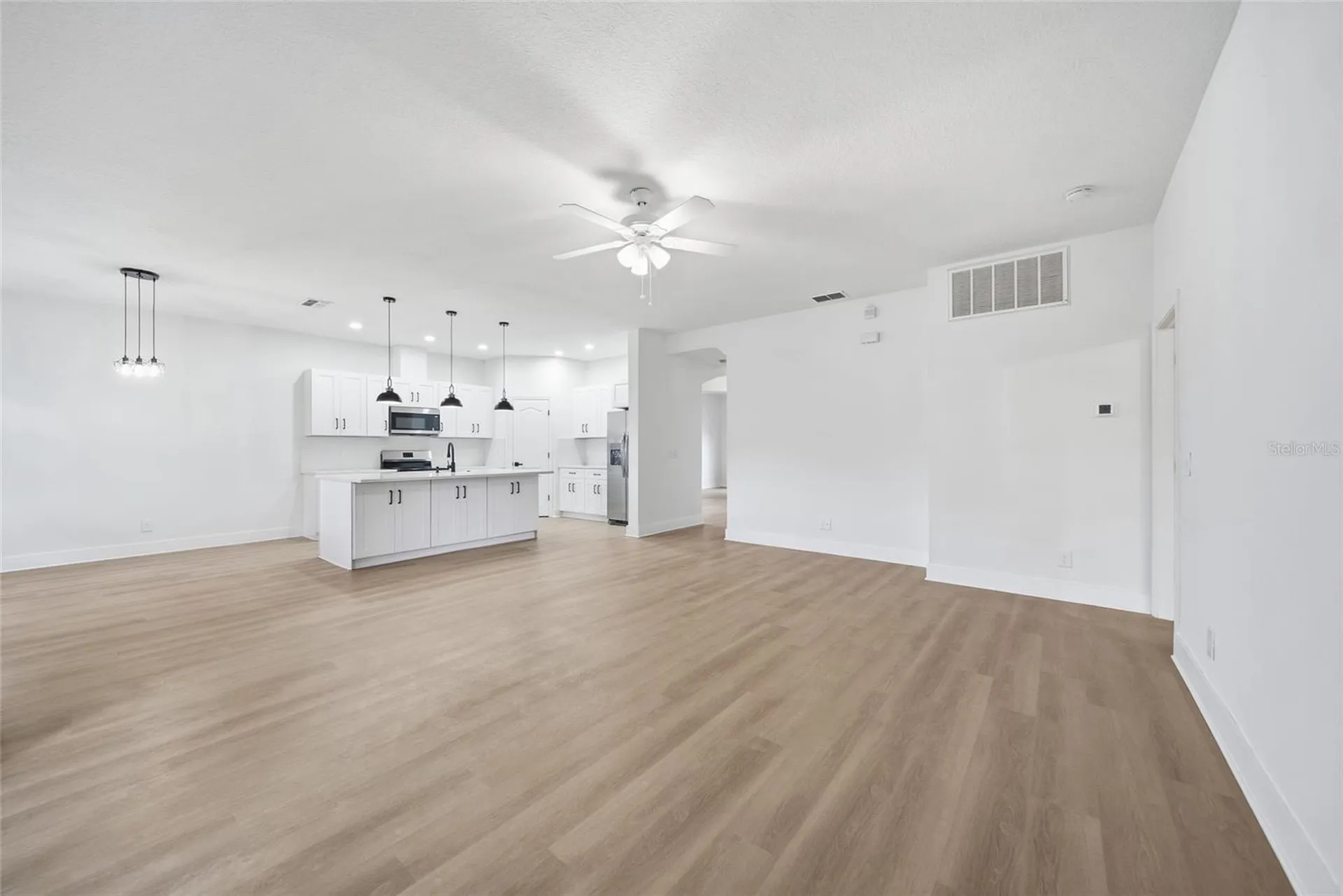 1908 Abbey Ridge Drive Dover FL 33527