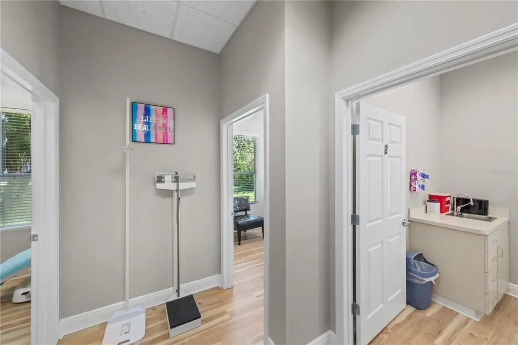 5381 Primrose Lake Circle Tampa FL 33647