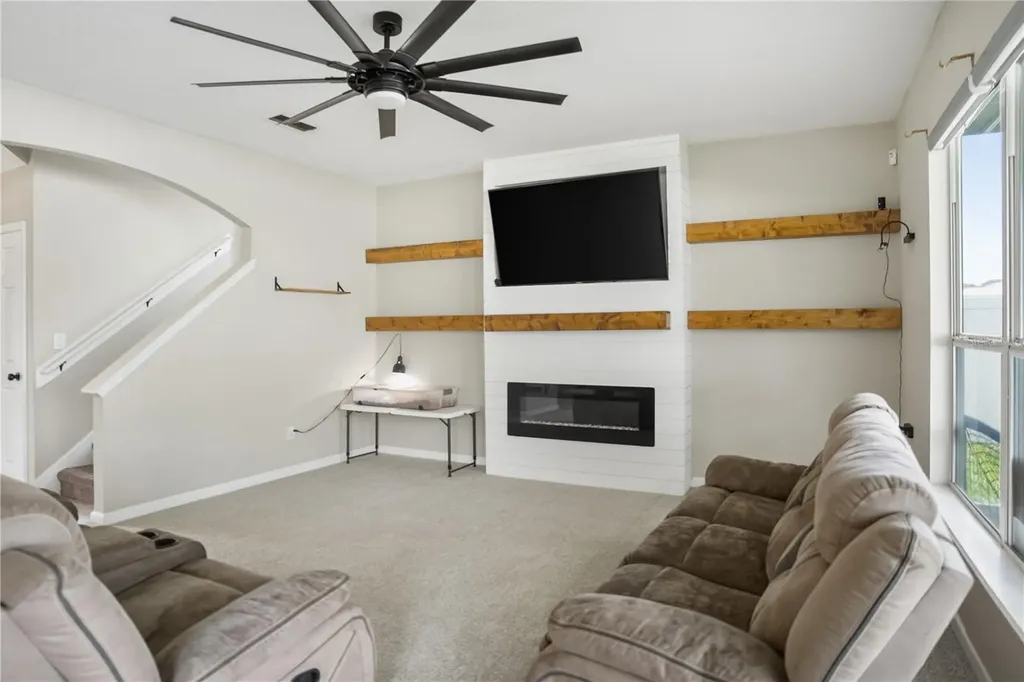 586 Independence Drive Macclenny FL 32063