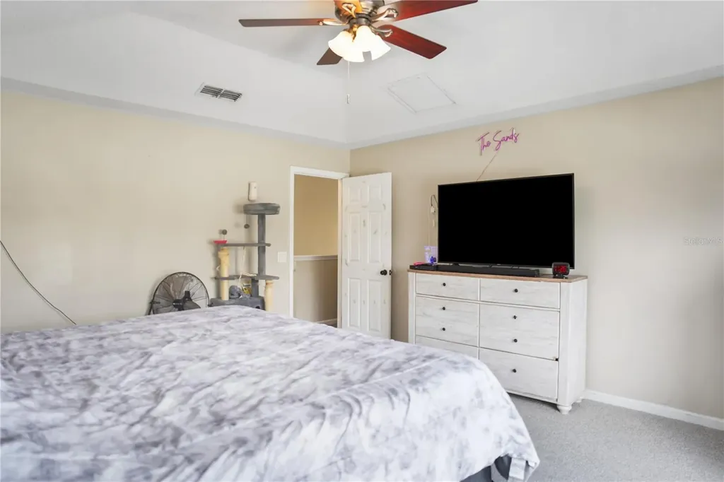 586 Independence Drive Macclenny FL 32063