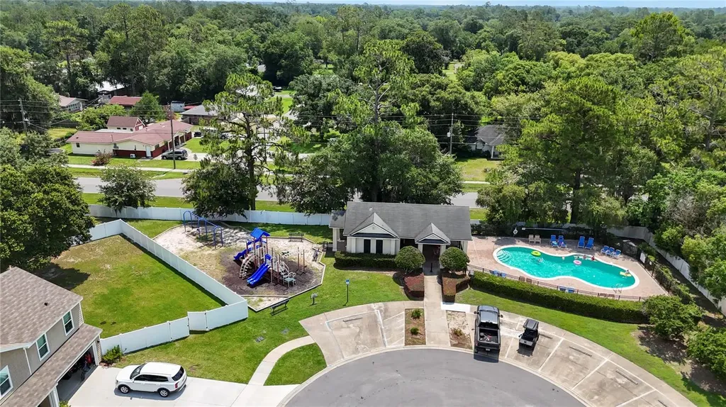 586 Independence Drive Macclenny FL 32063