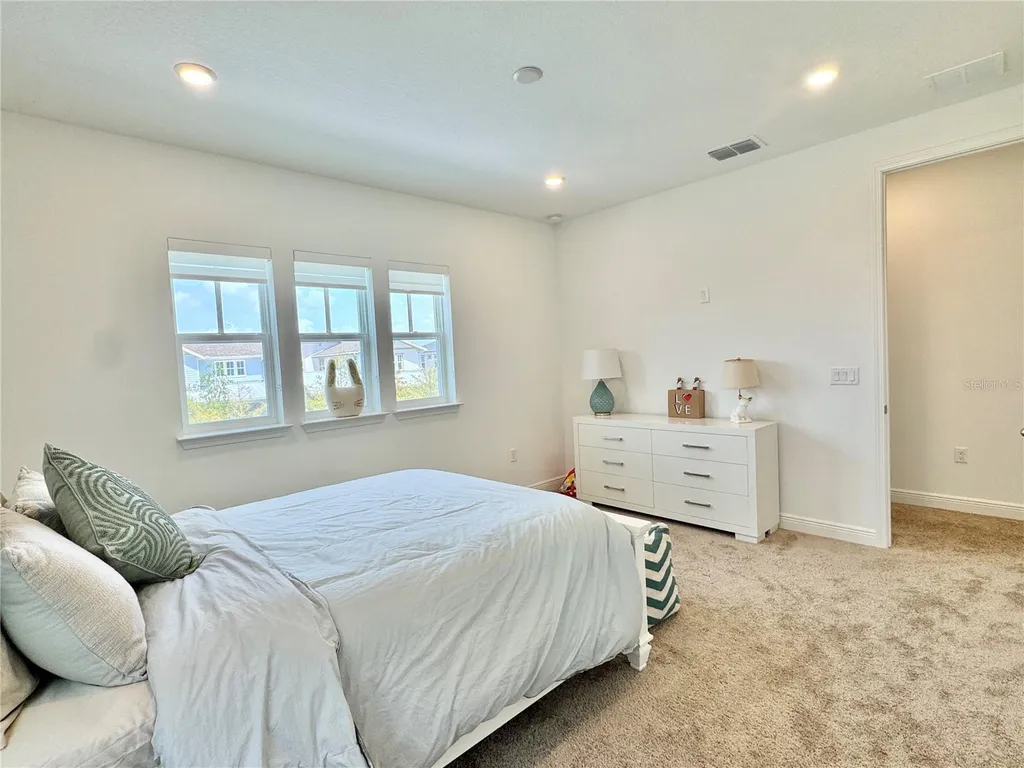 13438 Leggett Alley Orlando FL 32827