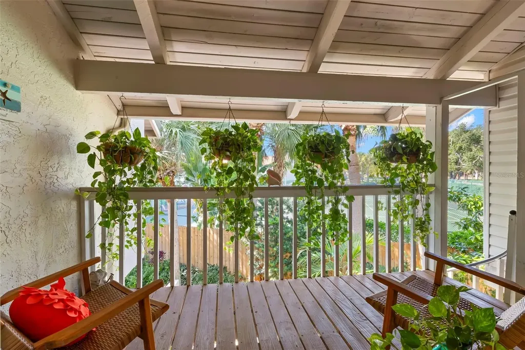 1375 Pinellas Bayway S Tierra Verde FL 33715
