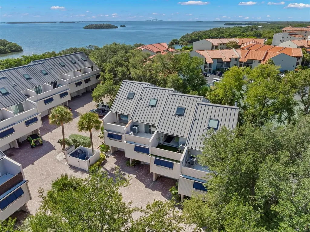 1375 Pinellas Bayway S Tierra Verde FL 33715