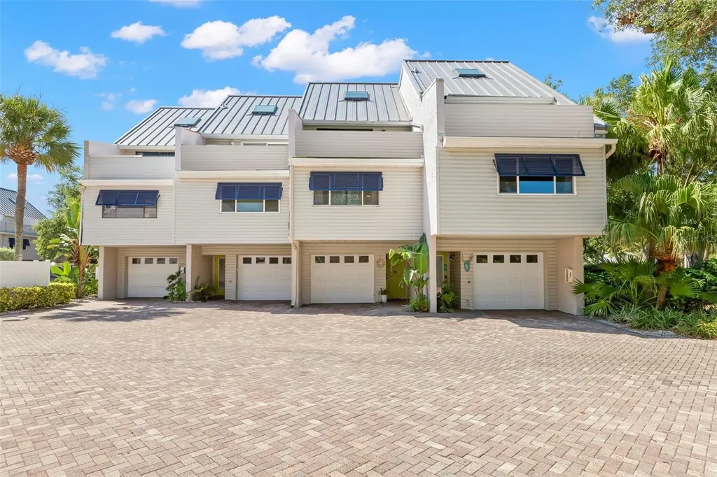 1375 Pinellas Bayway S Tierra Verde FL 33715