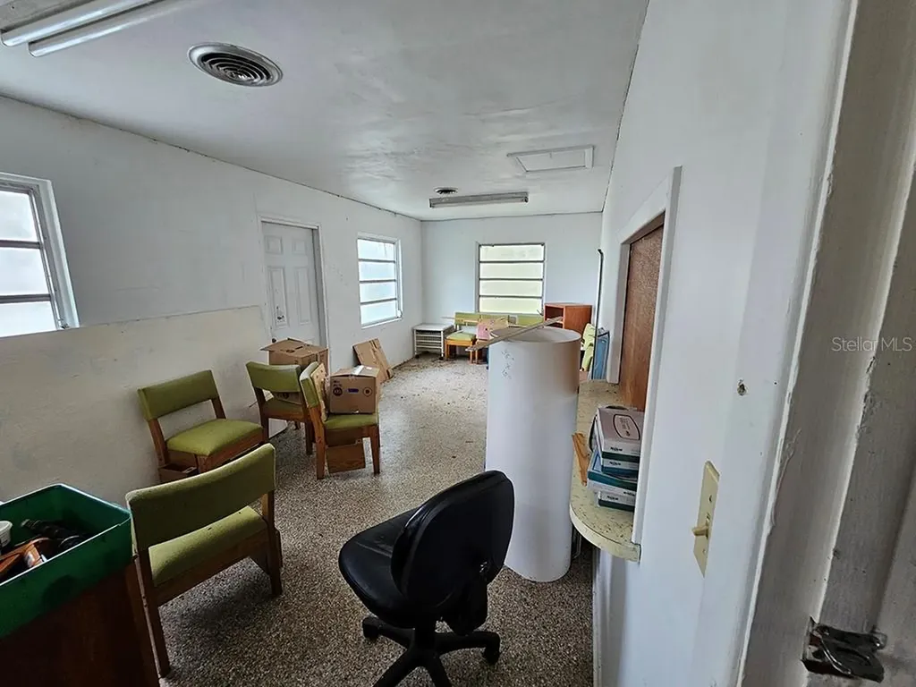 1990 SE Highway 42 Summerfield FL 34491