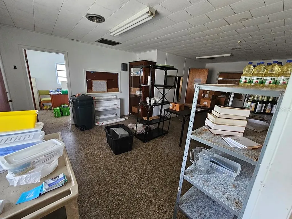 1990 SE Highway 42 Summerfield FL 34491