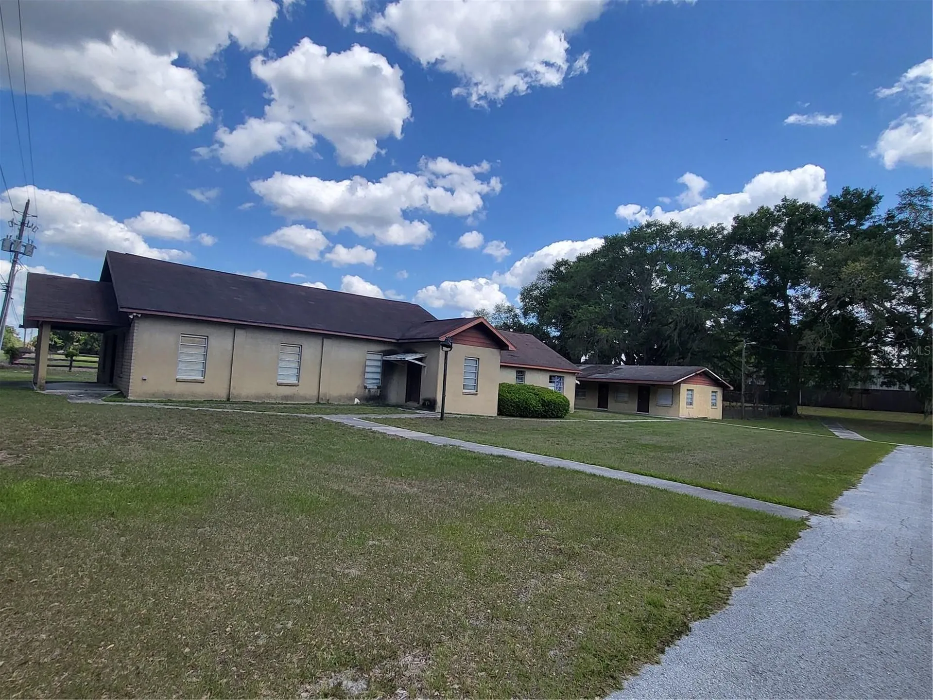 1990 SE Highway 42 Summerfield FL 34491