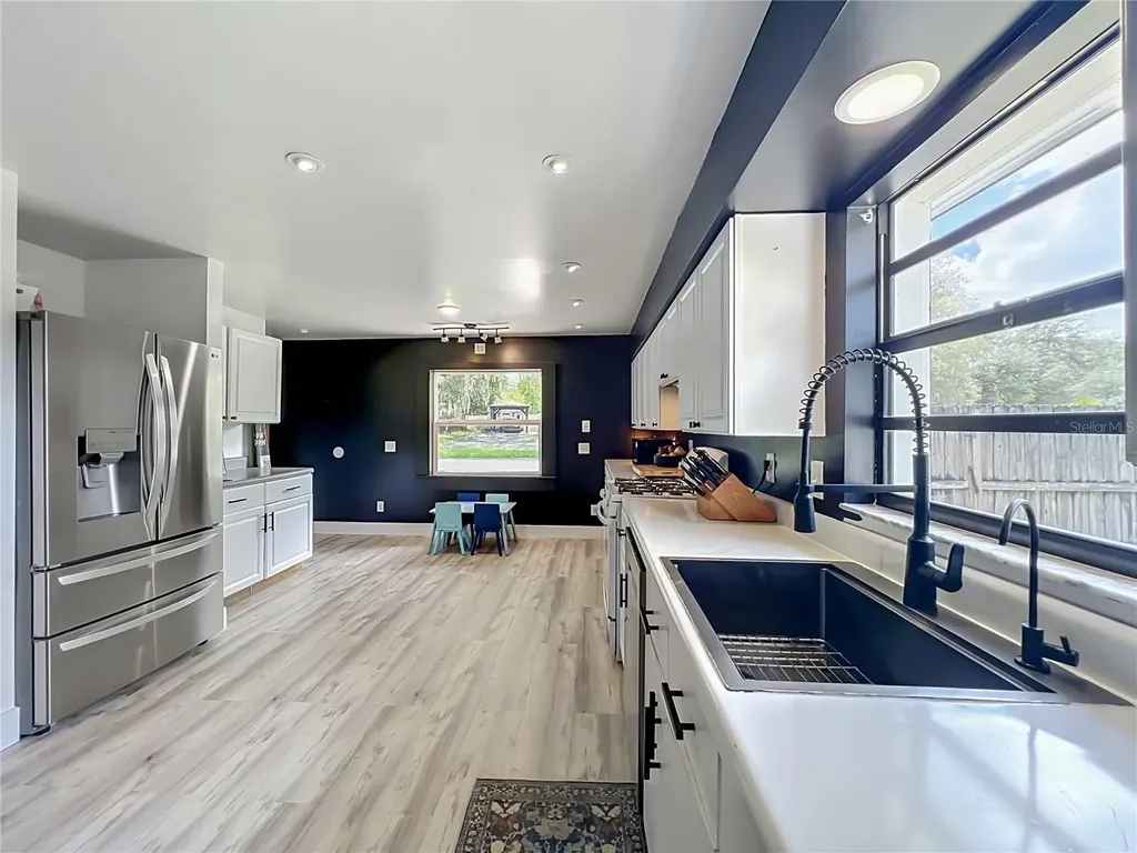 719 Cherokee Circle Sanford FL 32773