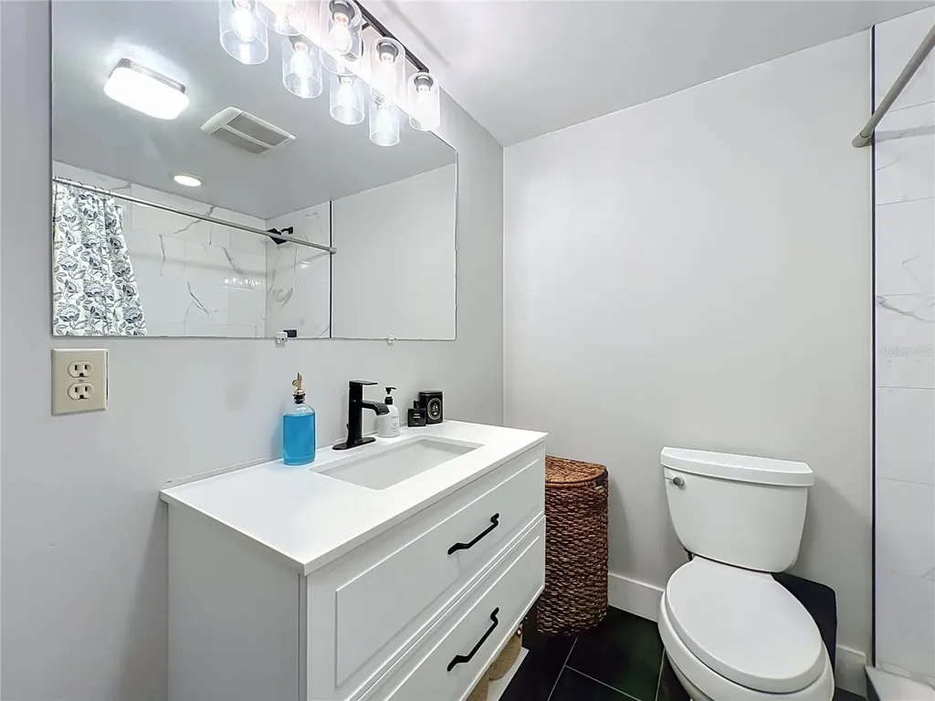 719 Cherokee Circle Sanford FL 32773
