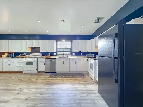 719 Cherokee Circle Sanford FL 32773