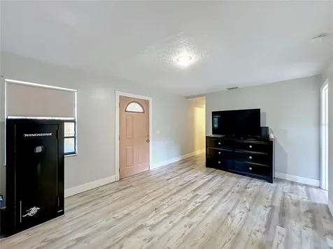 719 Cherokee Circle Sanford FL 32773