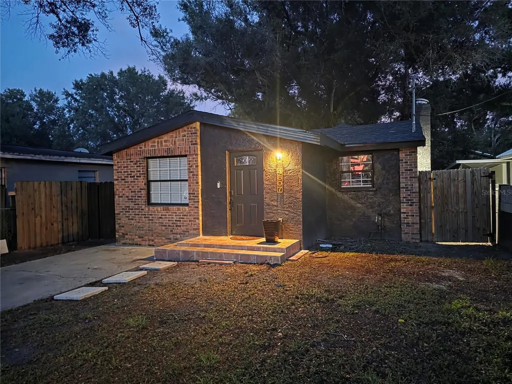 4607 N 35th Street Tampa FL 33610