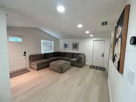 4607 N 35th Street Tampa FL 33610