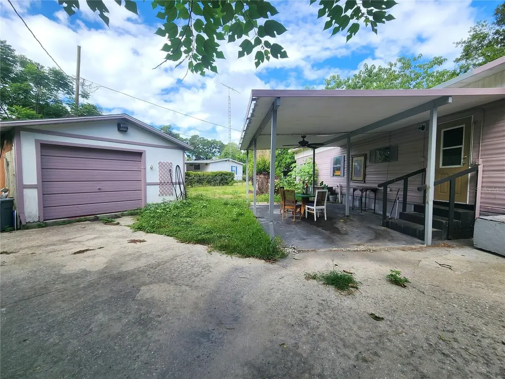 900 NW 42nd Place Ocala FL 34475